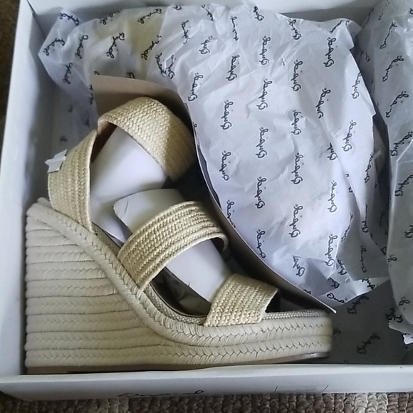 VIENNA ESPADRILLE WEDGES BEIGE - Picture 6 of 6